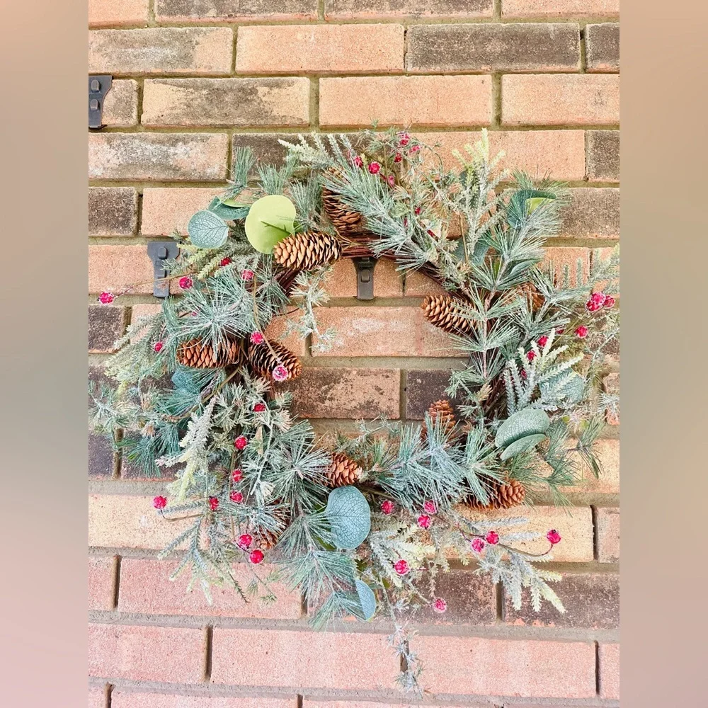 Icy Bristle Pine & Berry Wreath